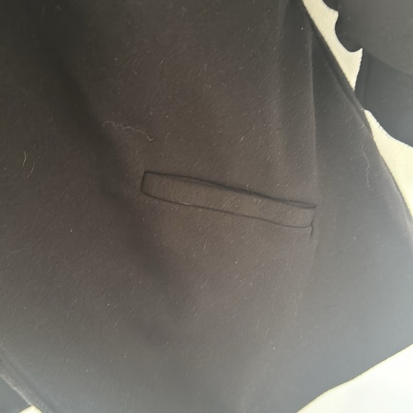 Ricki’s Blazer - Picture 3 of 6